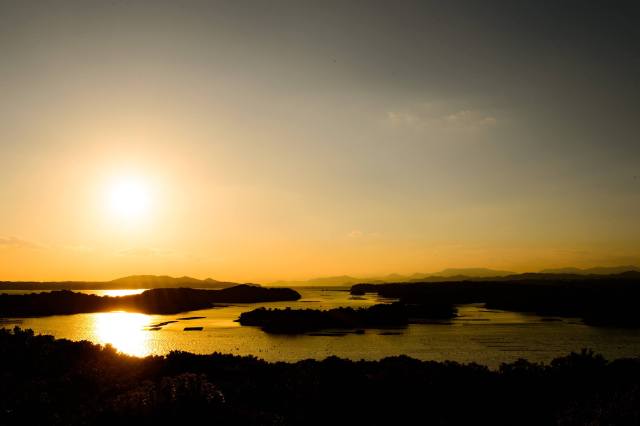 英虞湾に沈む夕日