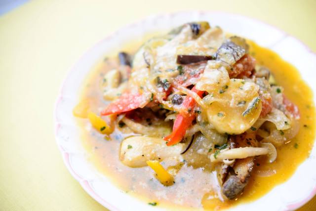 Hot salad with local fish (silver seabream)