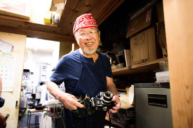 西村孝雄さんとカメラ