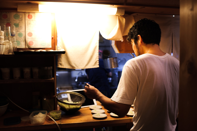 Teppei preparing seasonings